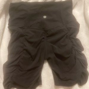Lululemon Align High Rise Runched Shorts 6”